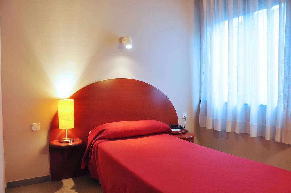 Residencia D'Investigadors Hostel Barcelona Szoba fotó