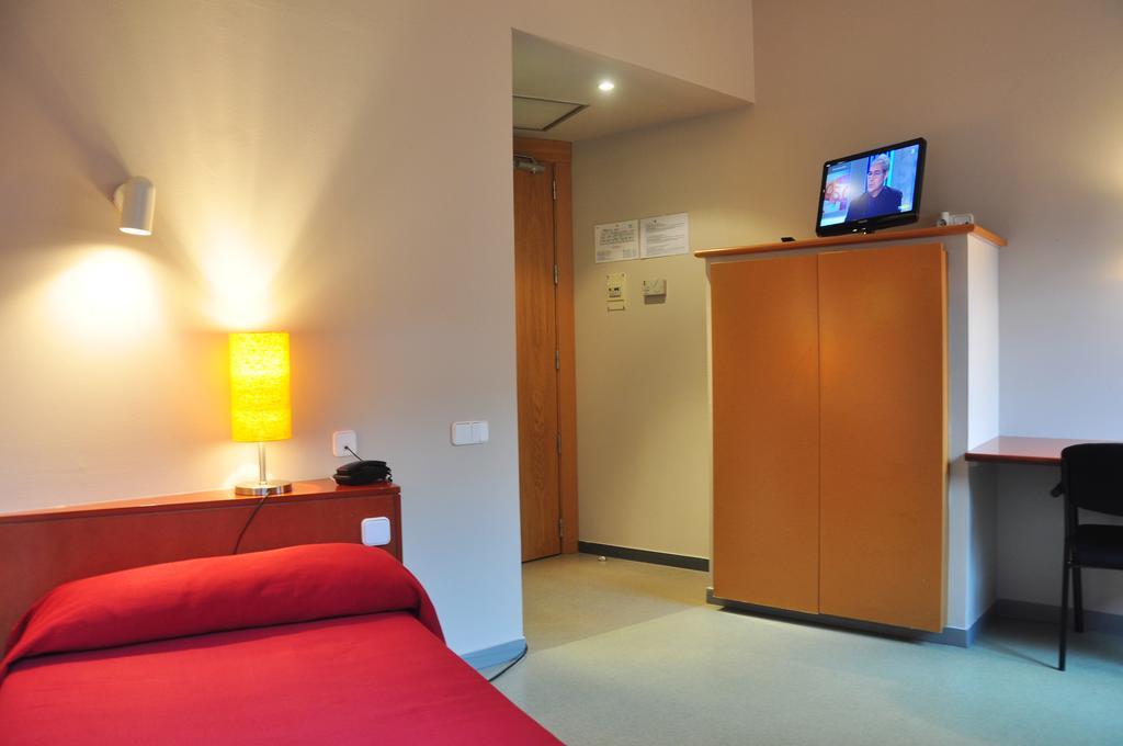 Residencia D'Investigadors Hostel Barcelona Szoba fotó