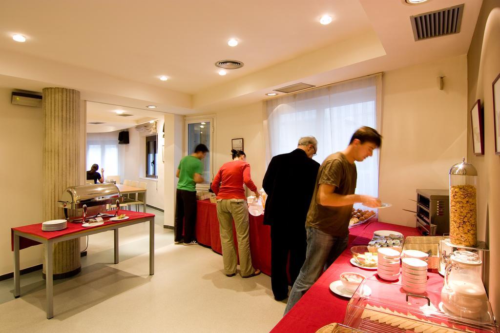Residencia D'Investigadors Hostel Barcelona Kültér fotó